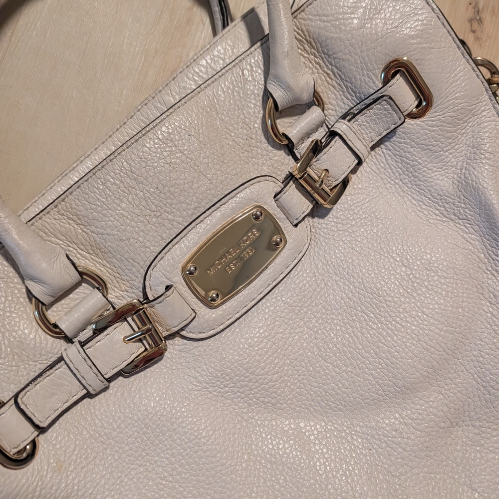 Michael Kors Cream Off White and Gold Oversized Purse Handbag Shoulder Bag - Picture 4 of 6